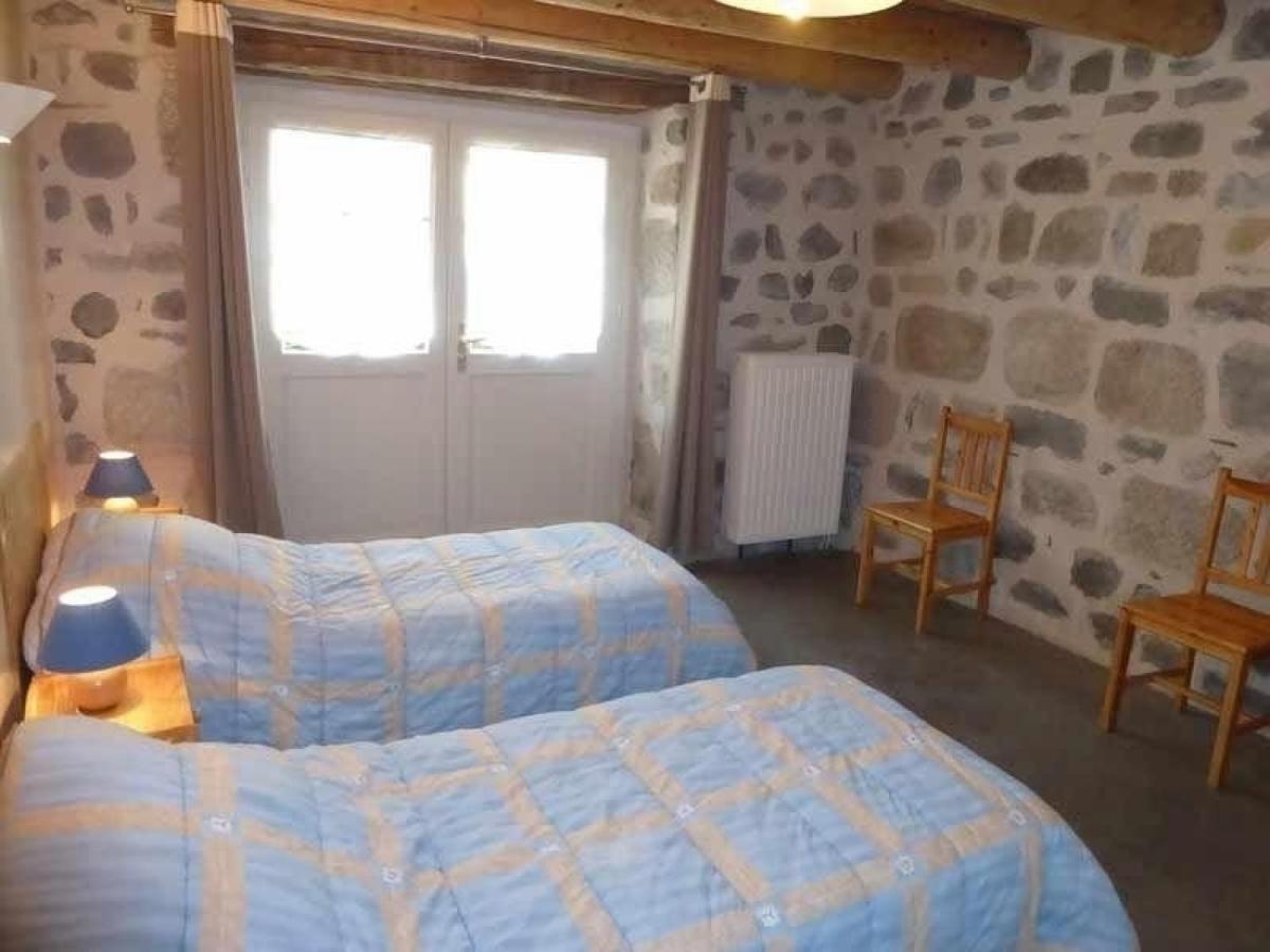Gite Charmant Pour 8 Pers A Rauret Avec Cheminee, Terrasse Et Acces "Tourisme Et Handicap" - Fr-1-582-186 מראה חיצוני תמונה